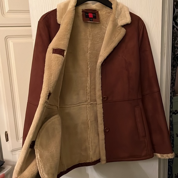 Gallery Faux Fur Jacket - Picture 2 of 5